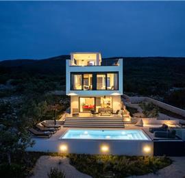 3 Bedroom Villa with Heated Pool and Sea view near Stari Grad, Hvar Island Sleeps 6-8 